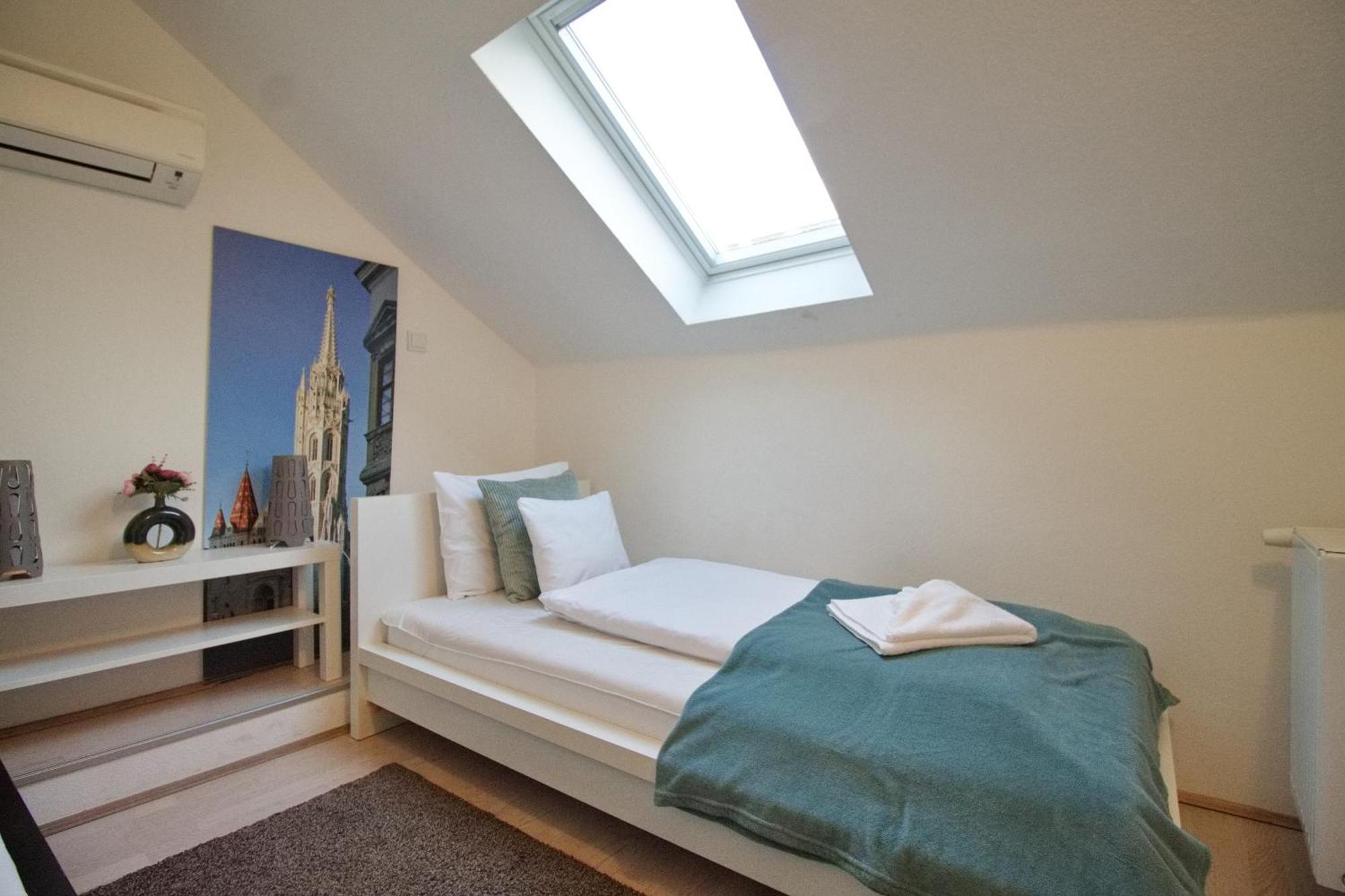 Premium Buda Castle Apartment Budapest Eksteriør billede